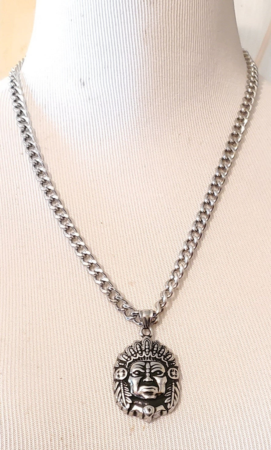 Silver Pendant Neckace